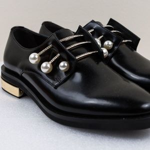 Women Coliac pearl bar pin oxford shoes, loafer